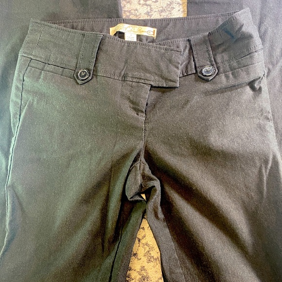 DYNAMITE Black Jeans - Picture 2 of 4